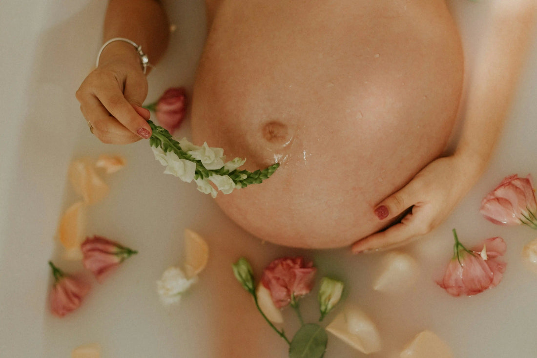 Comment prendre soin de sa peau pendant la grossesse ?